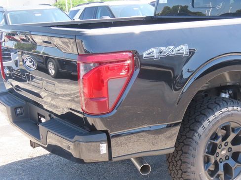 New 2026 Ford F150 XLT w/ Equipment Group 302A MID AWD/4WD image 12