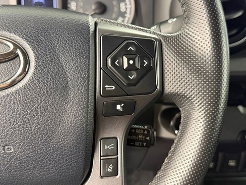 Used 2018 Toyota Tacoma TRD Sport w/ Technology Package RWD image 26