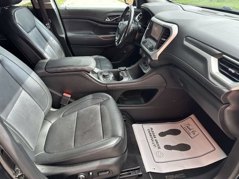 Used 2021 GMC Acadia SLT w/ Elevation Edition FWD image 10