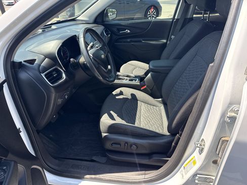 Used 2020 Chevrolet Equinox LT FWD image 12