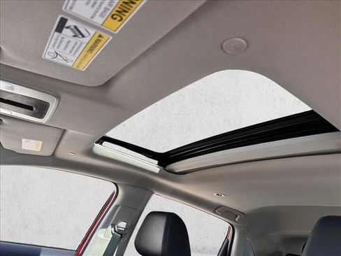 Used 2023 Honda HR-V EX-L image 21