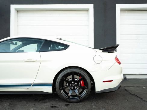 Used 2020 Ford Mustang Shelby GT350R w/ GT350R Equipment Group 920A RWD image 12