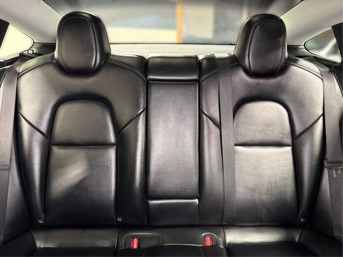 Used 2019 Tesla Model 3 Performance image 12