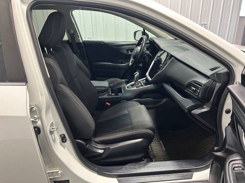 Used 2022 Subaru Outback Premium AWD/4WD image 16