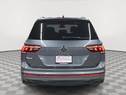 Used 2022 Volkswagen Tiguan SE R-Line AWD/4WD image 6