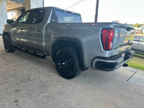Used 2025 GMC Sierra 1500 Elevation w/ X31 Off-Road Package AWD/4WD image 5