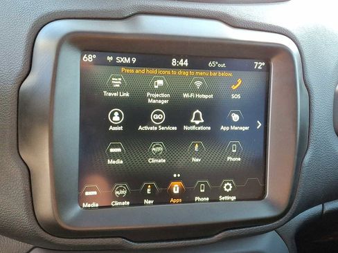 Certified 2023 Jeep Renegade Latitude w/ Sun & Fun Group image 27