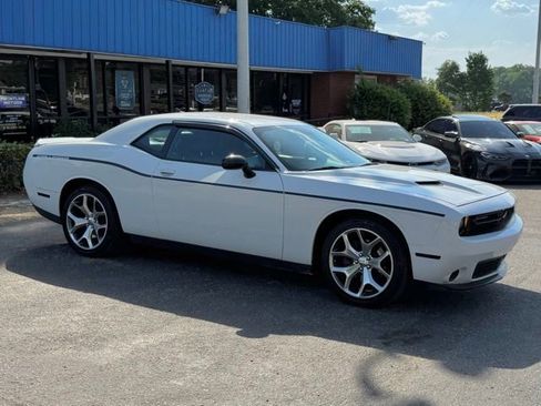 Used 2016 Dodge Challenger SXT Plus RWD image 8