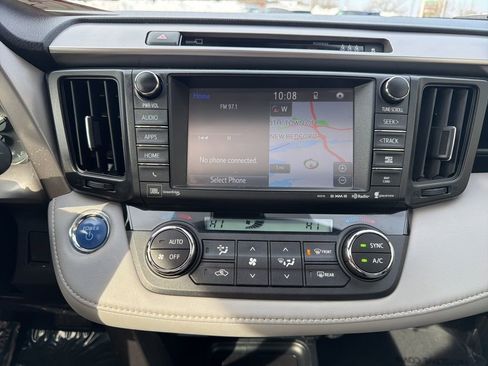 Used 2017 Toyota RAV4 Limited AWD/4WD image 21