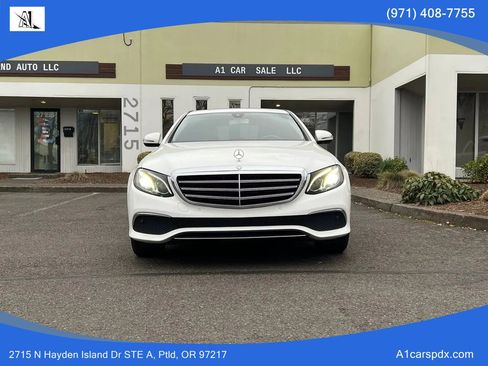 Used 2017 Mercedes-Benz E 300 w/ Premium 1 Package image 3