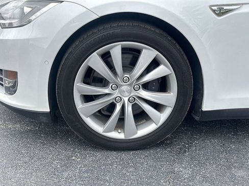 Used 2016 Tesla Model S 90D image 9