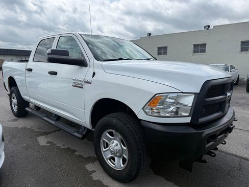 Used 2017 RAM 3500 Tradesman AWD/4WD image 11
