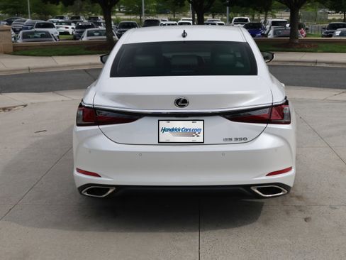 Used 2023 Lexus ES 350 w/ Premium Package image 8