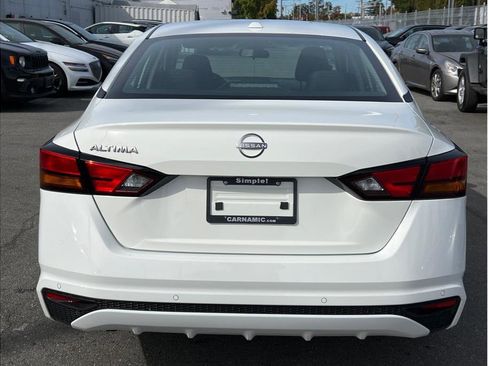 Used 2025 Nissan Altima 2.5 S image 5