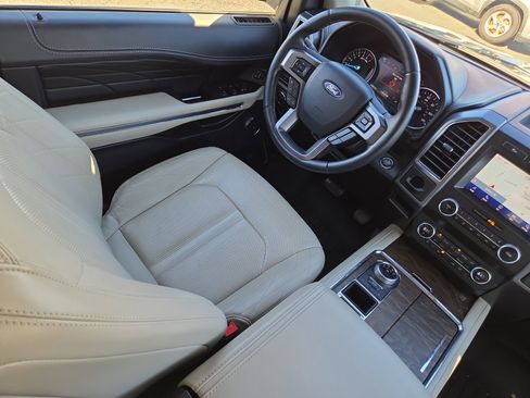 Used 2020 Ford Expedition Platinum image 20