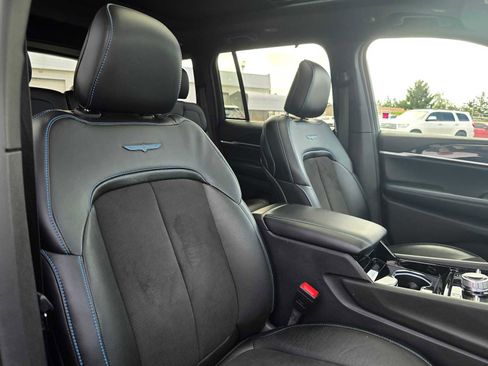Used 2023 Jeep Grand Cherokee Trailhawk w/ Advanced Protech Group II AWD/4WD image 12