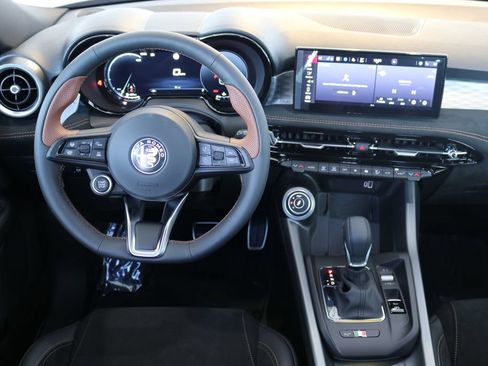 New 2025 Alfa Romeo Tonale AWD/4WD image 26