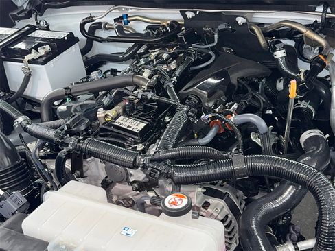 Used 2025 Toyota Tacoma SR5 image 56