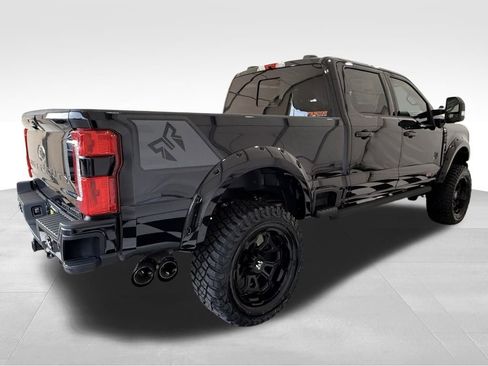 New 2026 Ford F250 Lariat w/ Black Appearance Package image 5