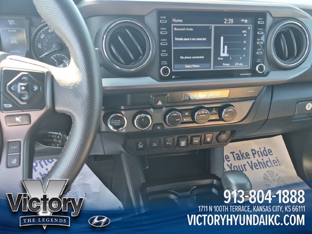 Used 2023 Toyota Tacoma TRD Sport w/ Technology Package AWD/4WD image 17
