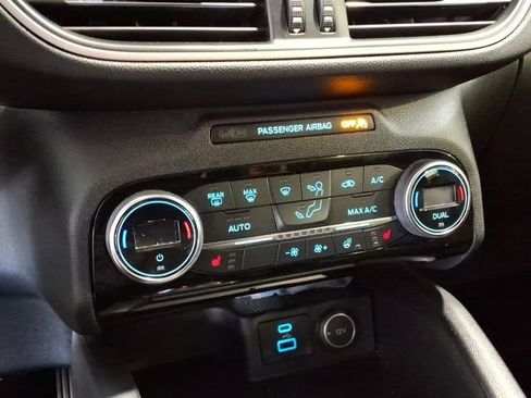 Used 2021 Ford Escape SEL image 21