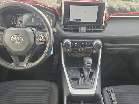 Used 2024 Toyota RAV4 LE image 9