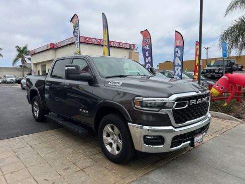 Used 2025 RAM 1500 Big Horn AWD/4WD image 2