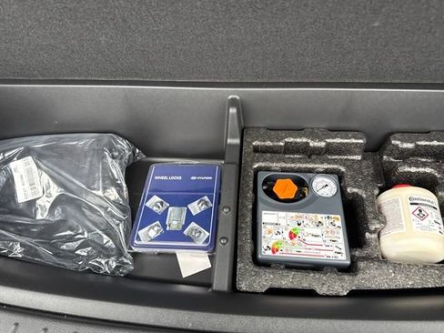 Used 2023 Hyundai Santa Fe Calligraphy image 50