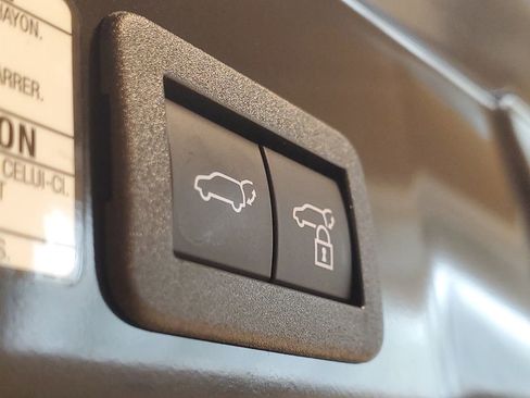 Certified 2023 Toyota Corolla Cross XLE w/ Convenience Package image 10