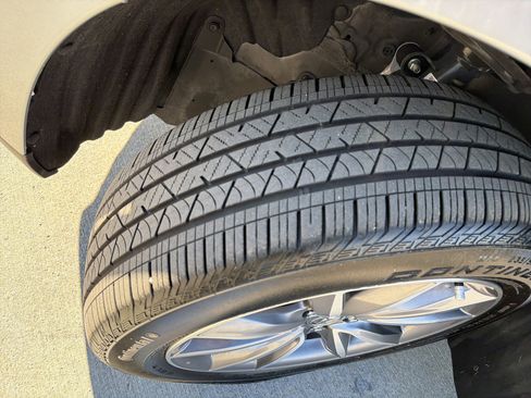 Certified 2023 Acura RDX FWD w/ Technology Package image 12