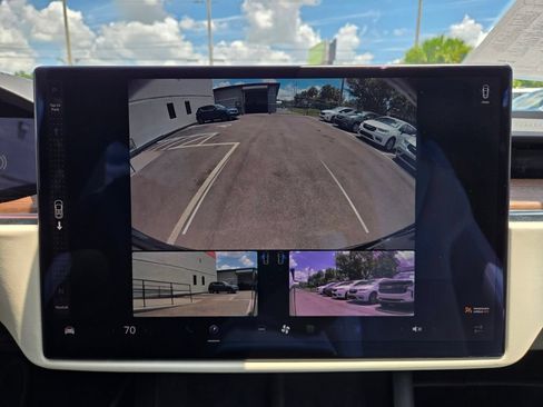 Used 2022 Tesla Model X AWD/4WD image 28