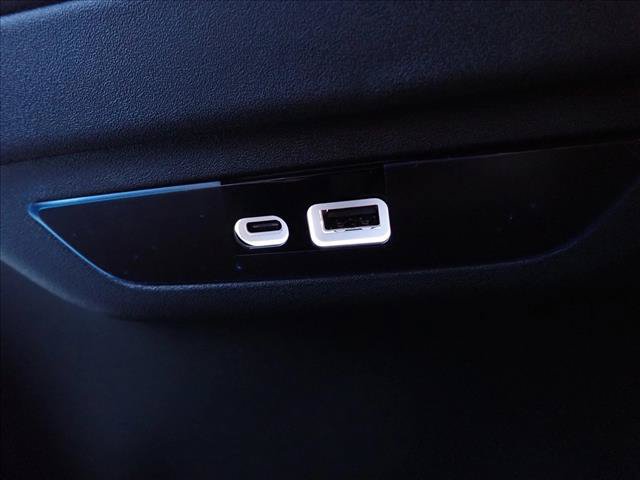 New 2027 Chrysler Pacifica Select AWD/4WD image 11