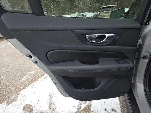 Certified 2025 Volvo V60 B5 Cross Country Plus image 21