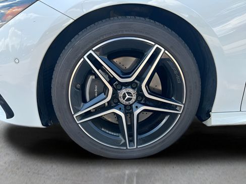 Used 2024 Mercedes-Benz CLA 250 4MATIC image 30