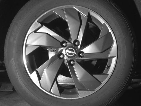 Used 2025 Nissan Rogue SV image 15