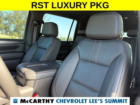 Used 2024 Chevrolet Suburban RST w/ Luxury Package AWD/4WD image 55