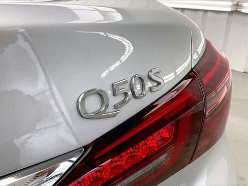 Used 2019 INFINITI Q50 Signature Edition w/ Cargo Package (L96) image 9