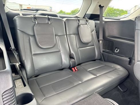Used 2025 Ford Explorer Active w/ Active Comfort Package RWD image 23