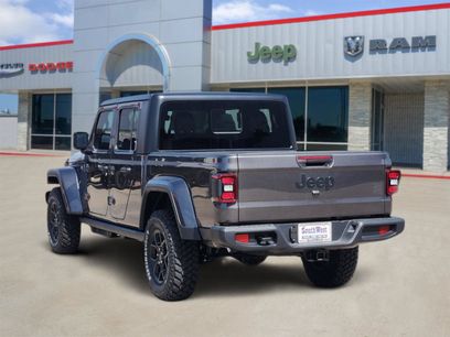 New 2026 Jeep Gladiator Sport