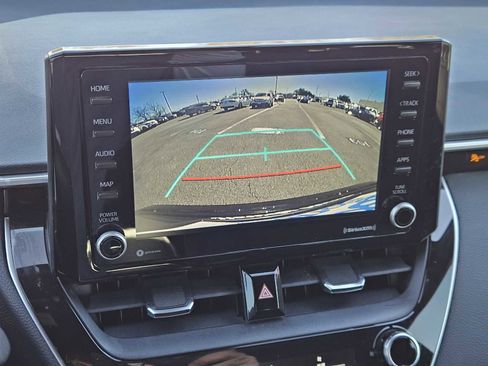 Used 2022 Toyota Corolla SE image 18