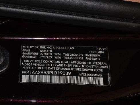 Used 2023 Porsche Macan Turbo AWD/4WD image 29