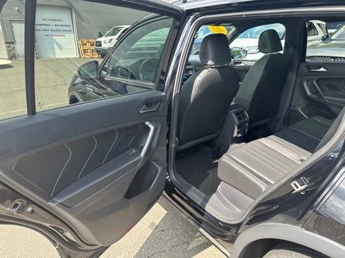 Used 2023 Volkswagen Tiguan SE R-Line AWD/4WD image 29