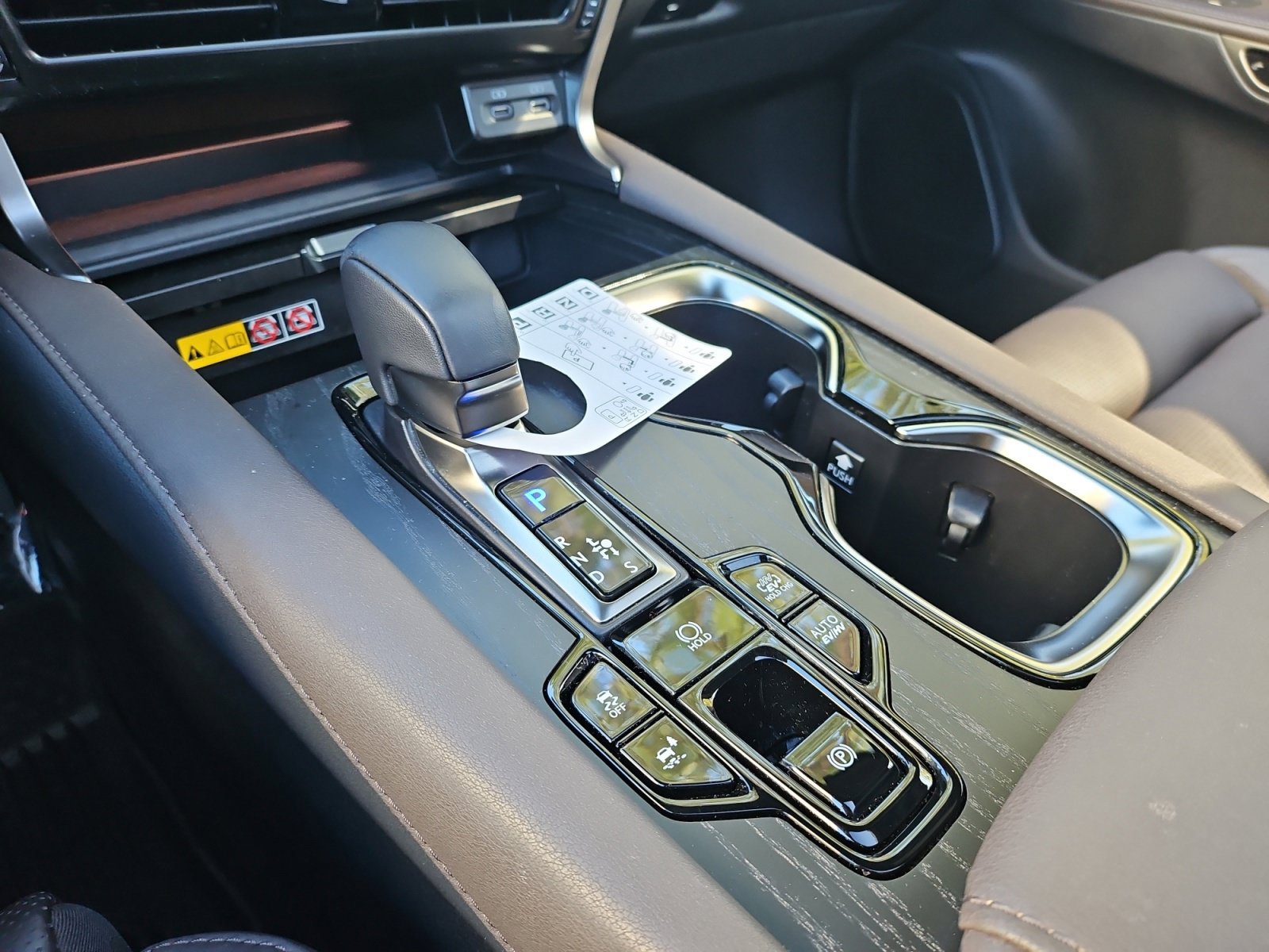 Used 2025 Lexus RX 450h AWD w/ Convenience Package image 33