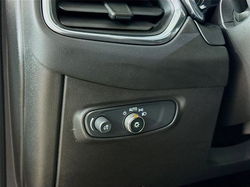 Used 2022 Chevrolet Equinox LT image 10