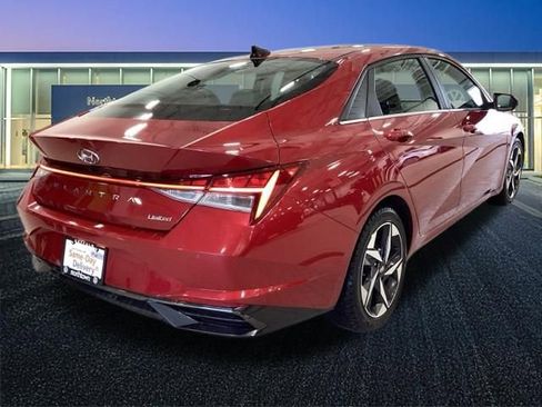 Used 2023 Hyundai Elantra Limited w/ Cargo Package FWD image 6