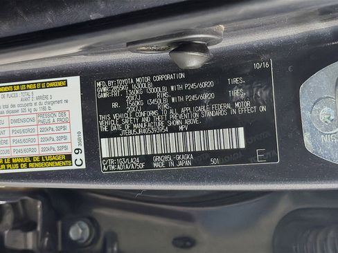 Used 2016 Toyota 4Runner Limited AWD/4WD image 12