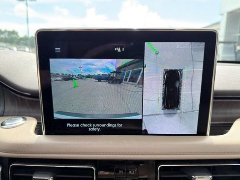 Used 2021 Lincoln Aviator Grand Touring w/ Elements Package Plus AWD/4WD image 31