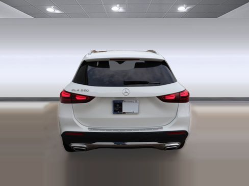New 2025 Mercedes-Benz GLA 250 image 8