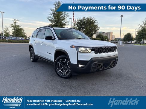 Used 2026 Jeep Cherokee Laredo AWD/4WD image 1