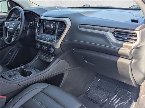 Used 2023 GMC Acadia Denali w/ Denali Technology Package FWD image 22
